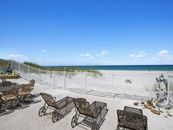 Anna Maria Island Four Bedroom Florida On The Beach!